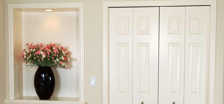 residential closet door repair in Deerfield Beach